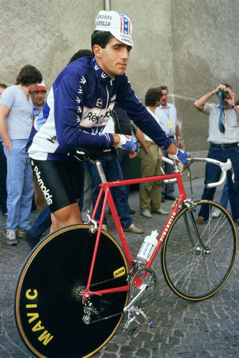 Miguel Indurain photo gallery by BikeRaceInfo