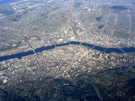 File:PortlandOR-aerial.jpg - Wikipedia