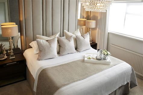 5 WAYS TO ACHIEVE A LUXURY BOUTIQUE HOTEL-STYLE BEDROOM - GIRL ABOUT HOUSE