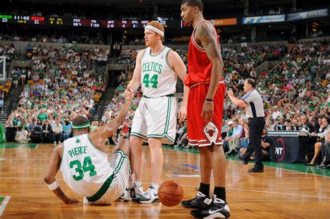 On this day: Brian Scalabrine born, Boston snaps Rockets’ 22-game streak