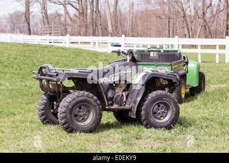 John Deere Gator four wheeler ATV with dump Stock Photo: 69269675 - Alamy