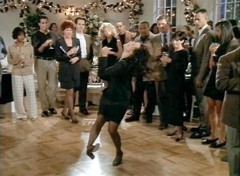 Elaine dancing on Seinfield. Makes me think of Zumba!! Lol | Elaine dance, Seinfeld, Seinfeld elaine