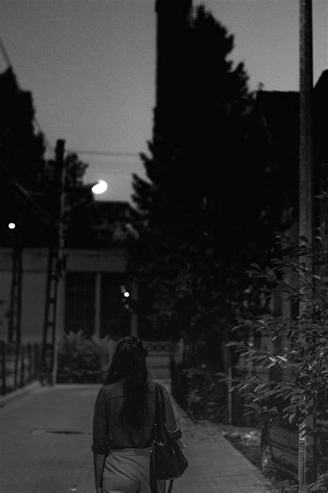 Lonely Street, lonely girl walking alone in the dark HD phone wallpaper ...