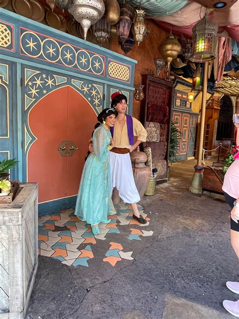 BREAKING NEWS: Aladdin and Jasmine Meet and Greet Returns To Adventureland - MickeyBlog.com