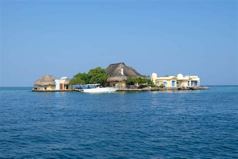 The Natural Beauty of Isla Barú area in Colombia | Experience Transat