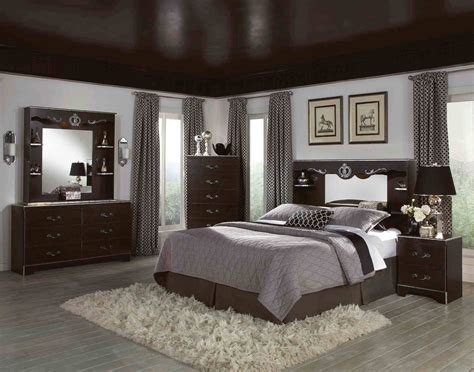 New Post bedroom decorating ideas with black furniture visit Bobayule Trending Decors | Gray ...