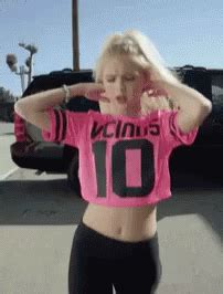 Jordyn Jones Dancing GIF - JordynJones Dancing - Discover & Share GIFs