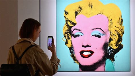 Warhol's Marilyn Monroe painting sold for record-breaking $195m - BBC News