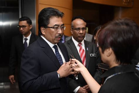 Bridge political divide with interim govt comprising young leaders, pros, says Umno’s Johari ...