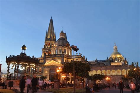 The Colonial Architecture of Downtown Guadalajara in 2021 | Colonial architecture, Guadalajara ...