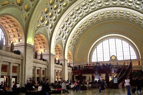 Indiegogo campaign launches to restore Union Station statues - Curbed DC