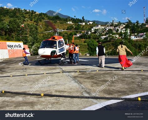 Kedarnath Helicopter Photos, Images and Pictures