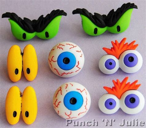 MONSTER EYES - Spooky Halloween Face Children Novelty Dress It Up Craft Buttons | Crafts, Button ...