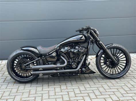 Custom/Streched-Tank, Softail Breakout 114" und 117" Bj. 2018 - Dark Parts