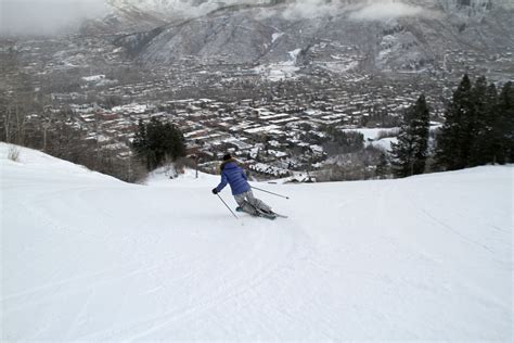 Aspen Luxury Ski Vacation Tips | TheLuxuryVacationGuide