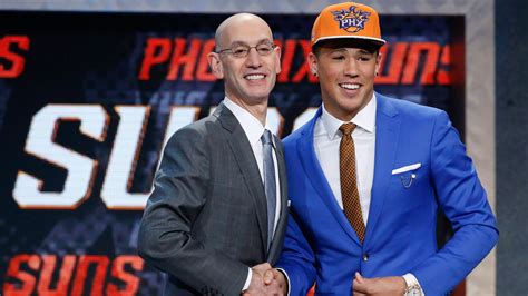 Suns sign first-round draft pick Devin Booker