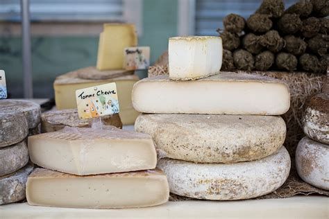 French Cheese: A Brief Cheese-Lover's Guide » Oliver's France