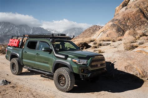 7 Ditch Light Options For The 3rd Gen Toyota Tacoma in 2022