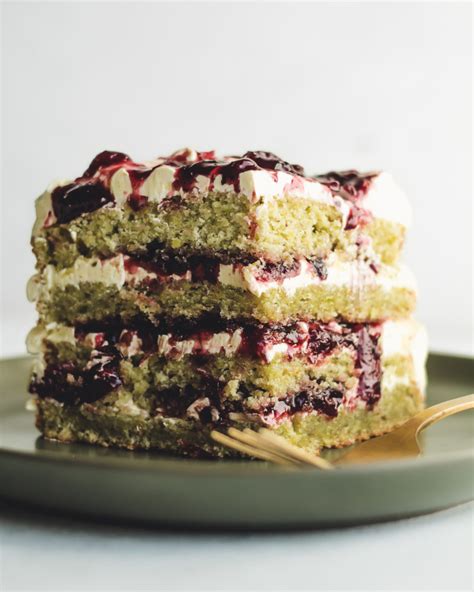 Pistachio Layer Cake - Baking Butterly Love