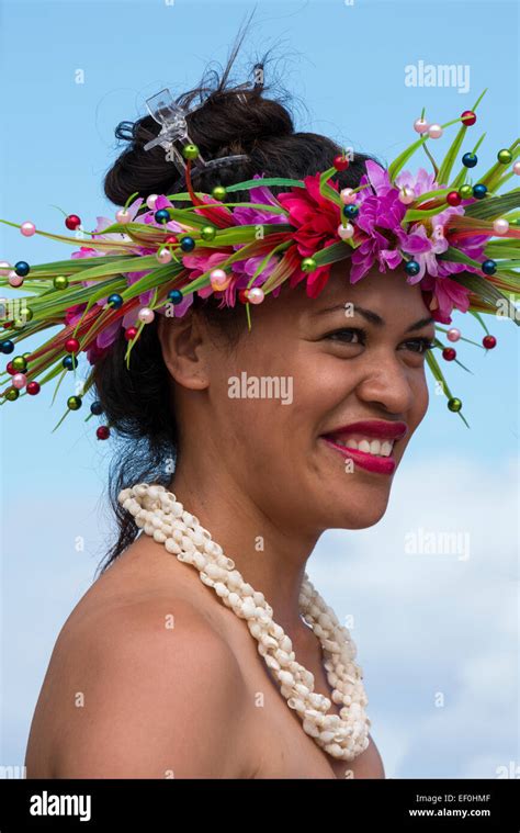 Cook islands culture hi-res stock photography and images - Alamy