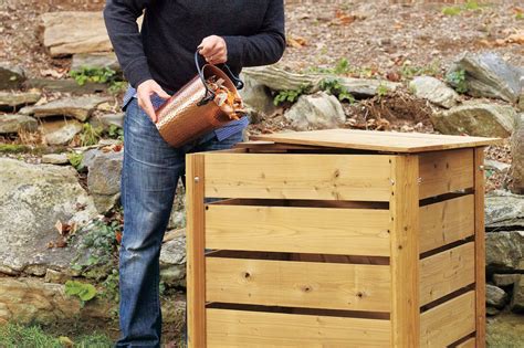 How to Build a Classroom Compost Bin | 裏庭, ガーデニング, デザイン