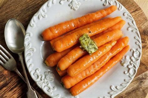 Quick and Easy: Microwave Cooking Fresh Carrots - PlantHD