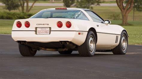 White 1986 Chevrolet Corvette