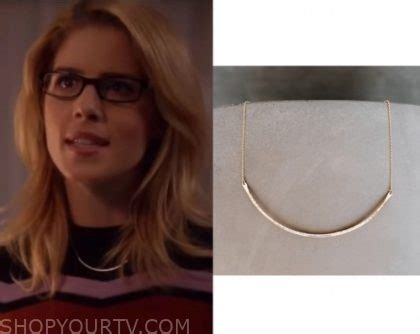 Arrow: Season 7 Episode 8 Felicity's Gold Bar Necklace | Shop Your TV
