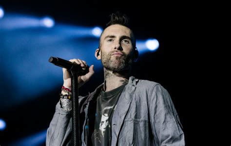 Watch Maroon 5's Adam Levine serenade a joint in 'Nobody's Love' video