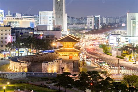 Premium Photo | Dongdaemun gate seoul