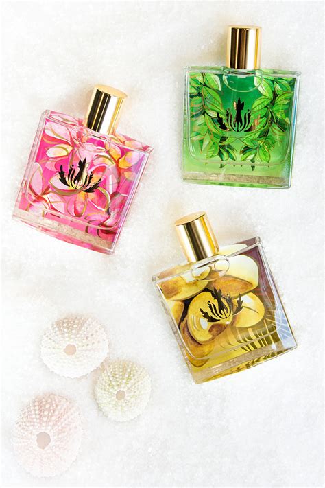 Plumeria Malie Organic perfume - a fragrance for women 2015
