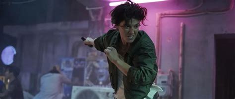 Netflix's Kate Review: A Brutal, Bloody, Gruesome, & Violent Movie