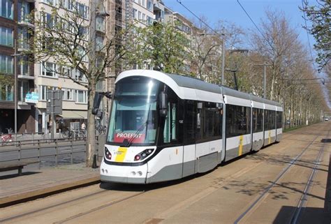 Tramlijnen 1 en 10 verwelkomen weldra eerste nieuwe trams - Antwerpen Vandaag - Nieuws uit Antwerpen