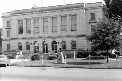 Johnson County Courthouse - Encyclopedia of Arkansas