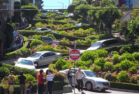 Lombard Street Reservation System | SFMTA