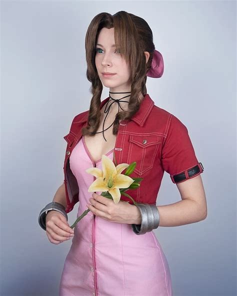 Aerith from Final Fantasy VII cosplay by Enji Night : r/gaming