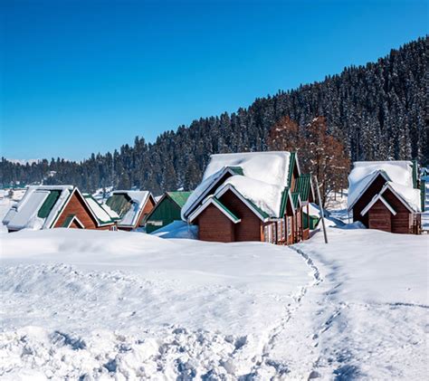 8 Must-Visit Snow Places In India