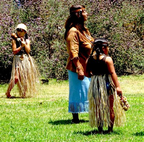 The Museum of the San Fernando Valley: LEARNING ABOUT THE TONGVA