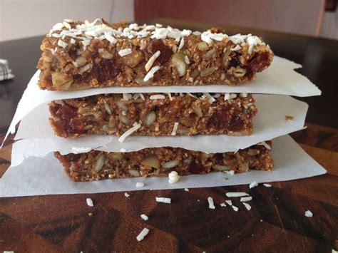 Healthy Gluten/Dairy/Sugar-Free Chewy Granola Bar Recipe | Granola bar recipe chewy, Chewy ...