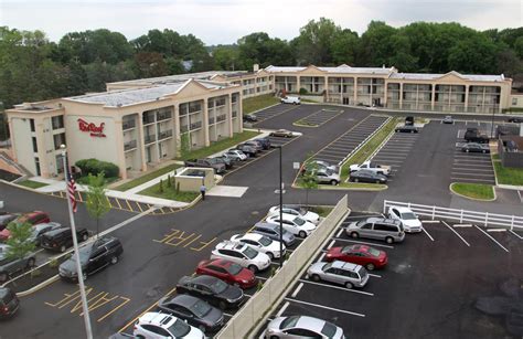 Shot fired outside Red Roof Inn in Newark | News | newarkpostonline.com