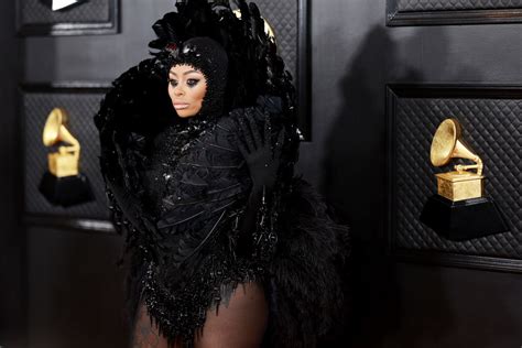 Blac Chyna Gets Dramatic in Feathered Bodysuit at Grammy Awards 023 – Footwear News