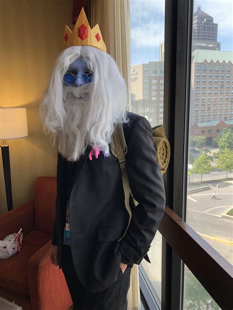 My boyfriend’s simon cosplay at Matsuricon! : r/adventuretime