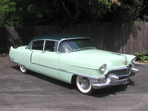 1955 Cadillac Fleetwood Series 75 Values | Hagerty Valuation Tool®