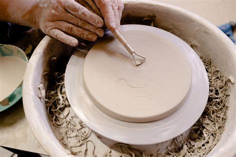 This One Is For The DIY Folks: How To Make A Pottery Wheel Of Your Own – Wyenot