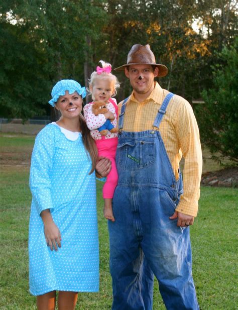 Team Tolman... Just the 3 of Us: The Berenstain Bears Trick-or-Treat