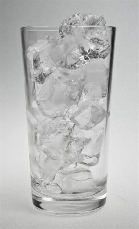 Clear Glass of Ice Cubes | ClipPix ETC: Educational Photos for Students ...