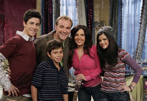 The cast of Wizards Of Waverly Place On the set of a Wizards Of Waverly ...