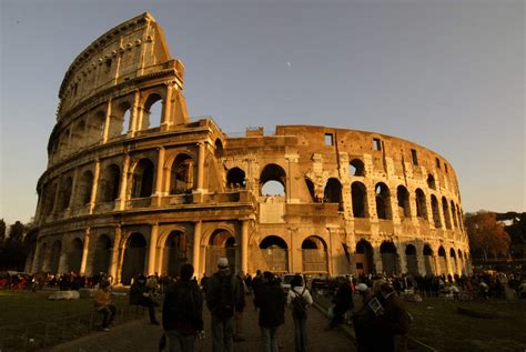 Art Lovers get ready to visit one of the greatest Architectures Coliseum in ROME! | Found The World