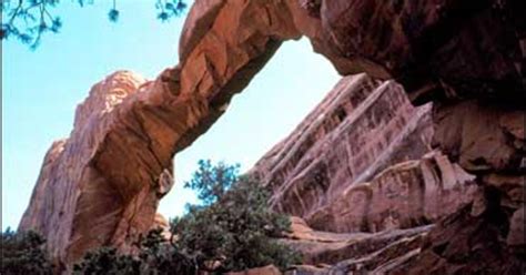 Iconic Stone Arch Collapses In Utah - CBS News