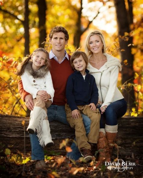 Unruh_Blog_12 | Fall family portraits, Family picture poses, Family portrait poses